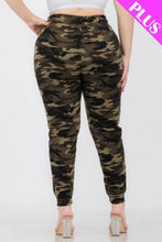 Load image into Gallery viewer, Plus Size French Terry Camo Print Joggers
