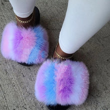 Load image into Gallery viewer, New Arrival Girl Luxury Fluffy Fur Slippers Ladies Indoor Warm Furry Fur Flip Flops Women Amazing Plush Fur Slides Wholesale Hot
